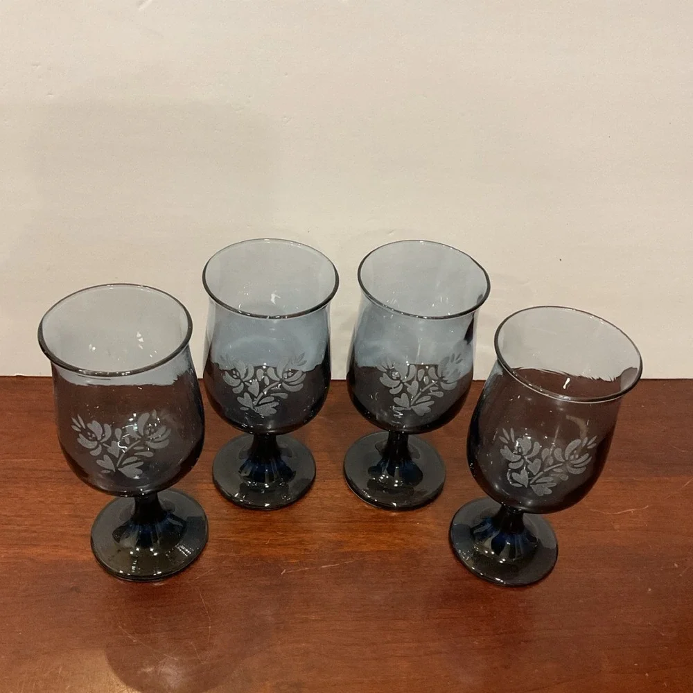Pfaltzgraff Set of 4 Yorktowne Folk Art 5-3/4